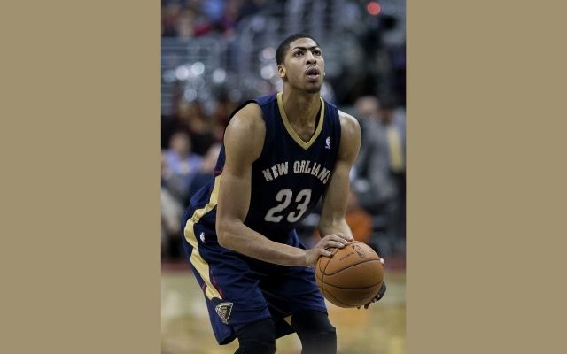 Anthony_Davis shooting freethrow