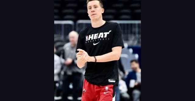 Heat_Duncan_Robinson_ wearing t-shirt