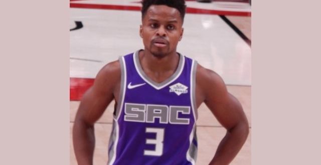 Yogi_Ferrell number 3 uniform